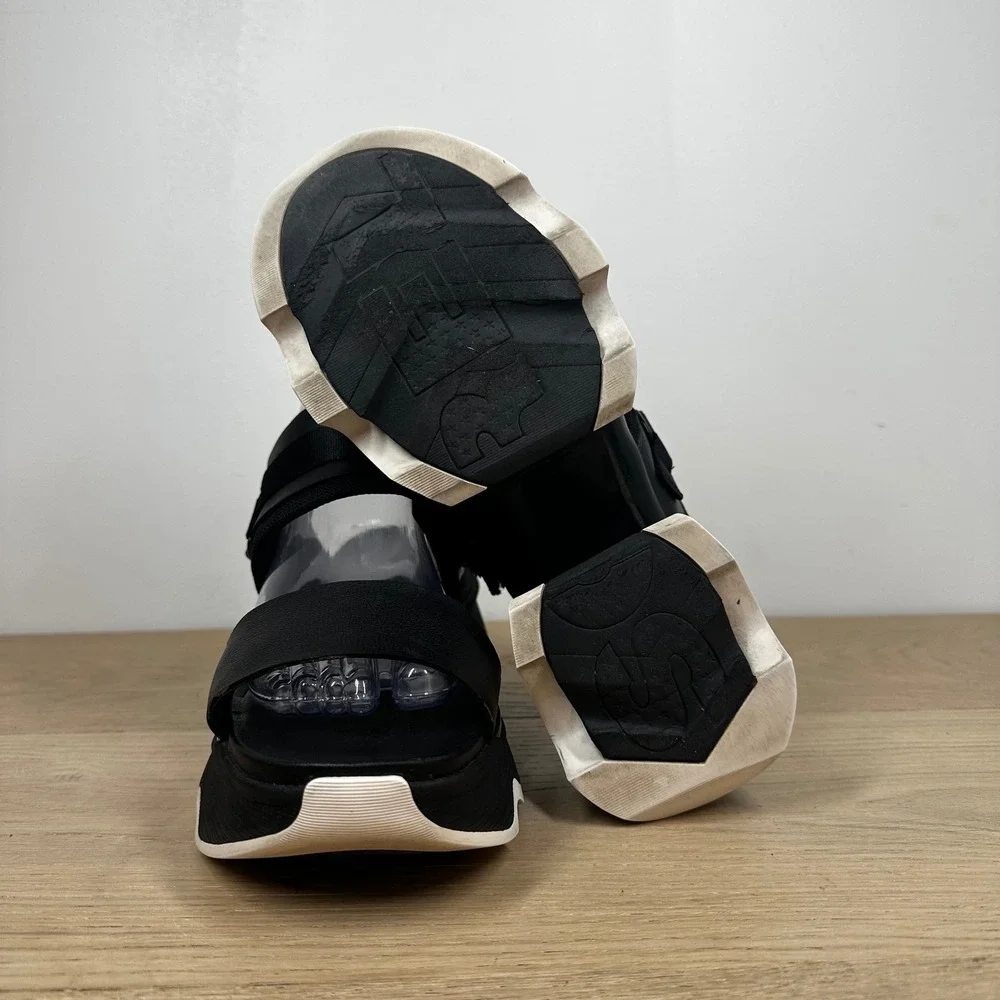 Sorel Kinetic Impact II Slingback Sandals Women 9.5 Black Platform Sport Chunky